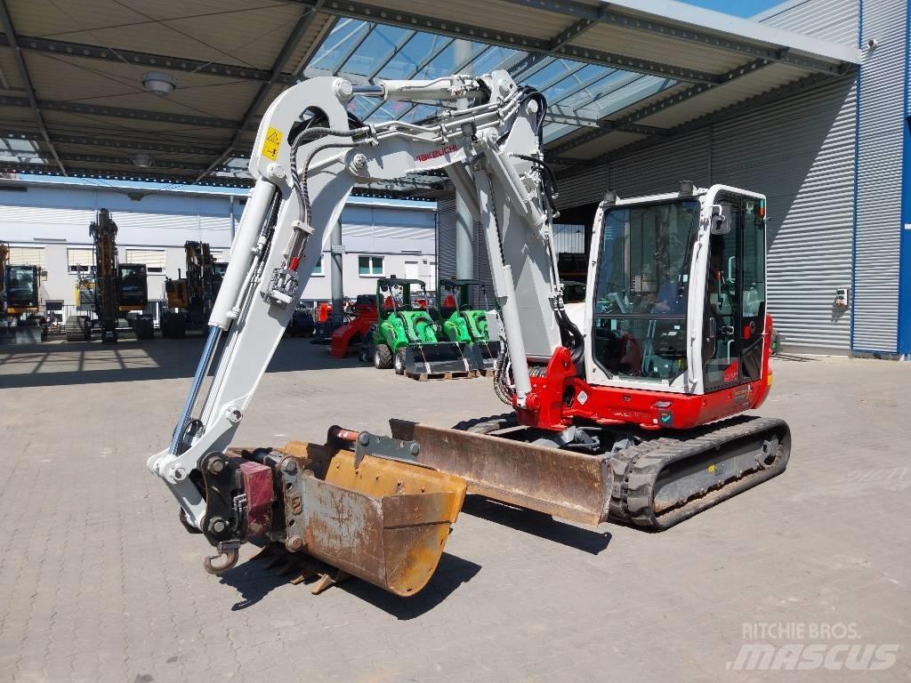 Takeuchi TB 370 ミニ油圧ショベル 7t以下（ミニユンボ・ミニディガー）