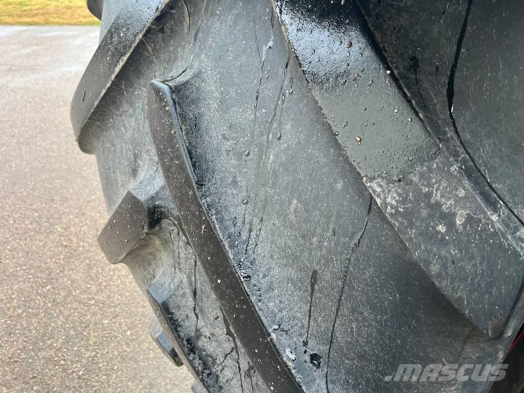 Fendt 724 Profi Plus トラクター
