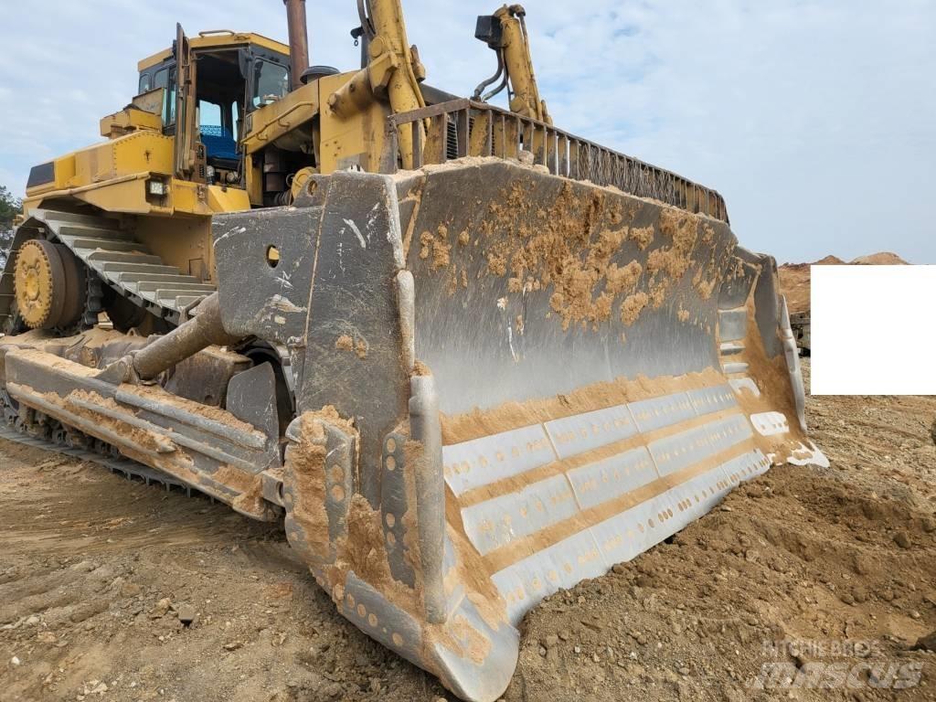 CAT D11N ブルドーザー