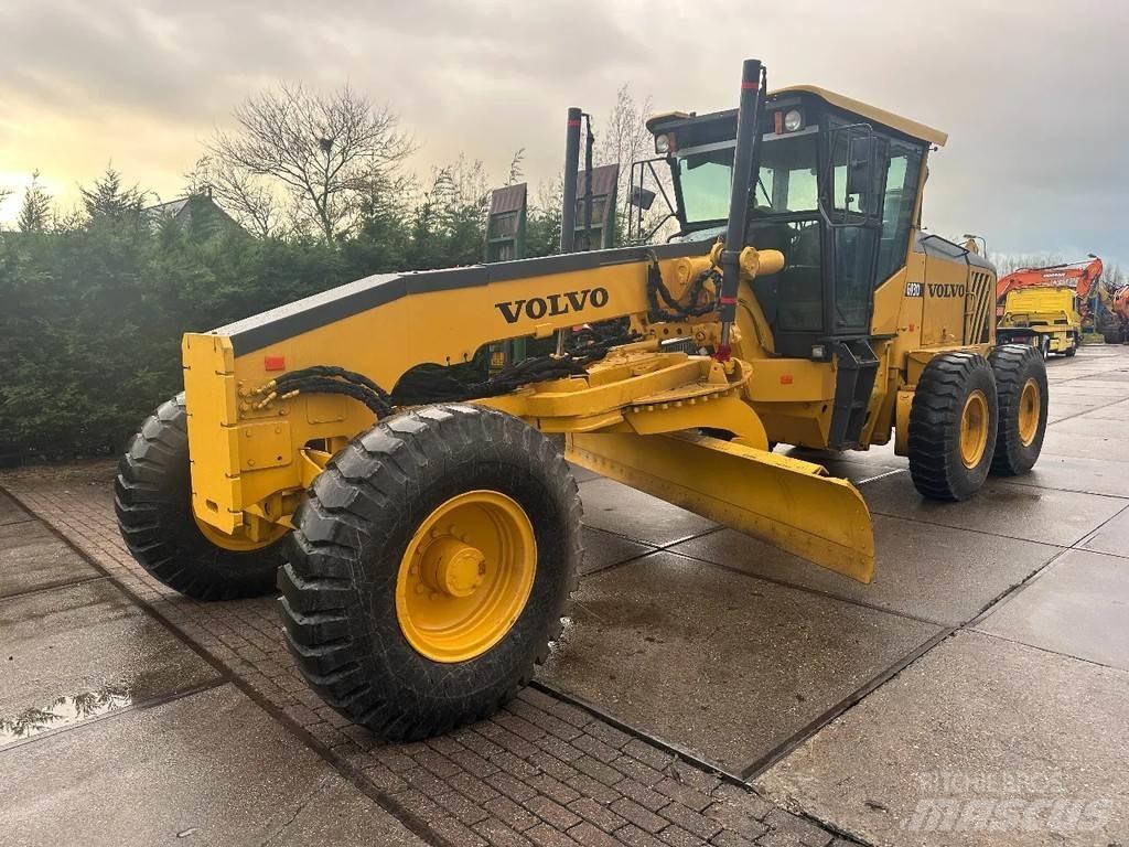 Volvo G 930 モーターグレーダー