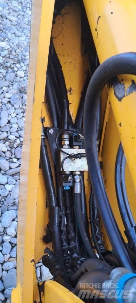 JCB 3 CX バックホーローダー