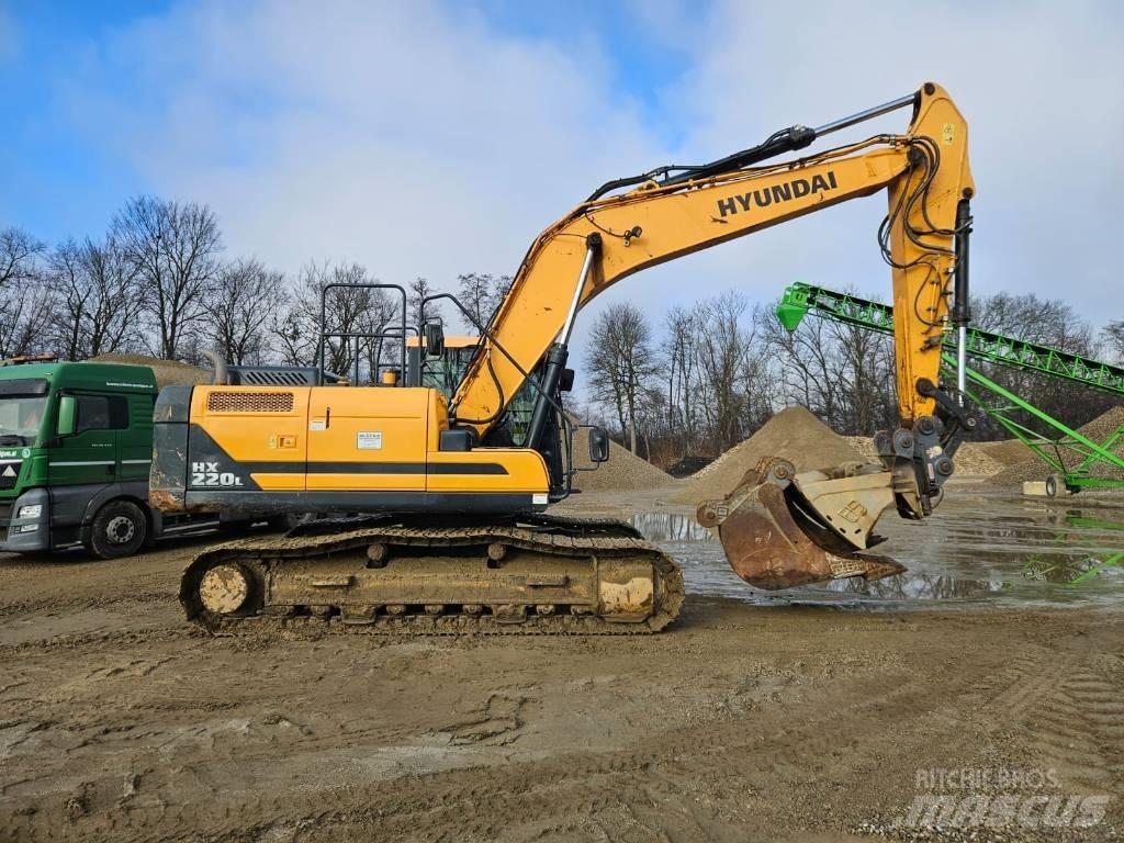 Hyundai HX 220 L 大型油圧ショベル12t以上（パワーショベル・ユンボ）