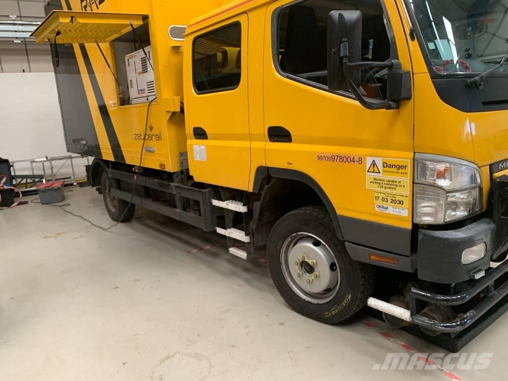 Mitsubishi Canter 鉄道修理