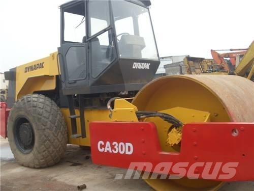 Dynapac CA 30 D 振動ローラ