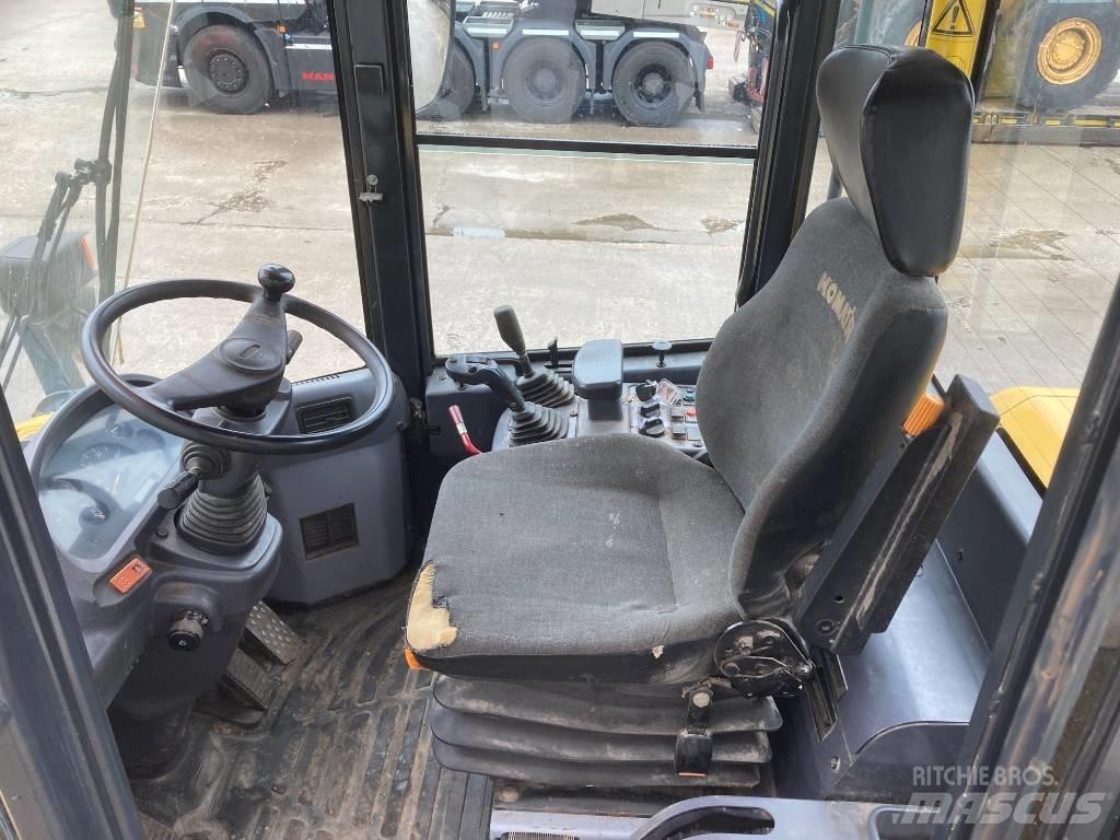 Komatsu WA 250 ホイールローダー・タイヤショベル