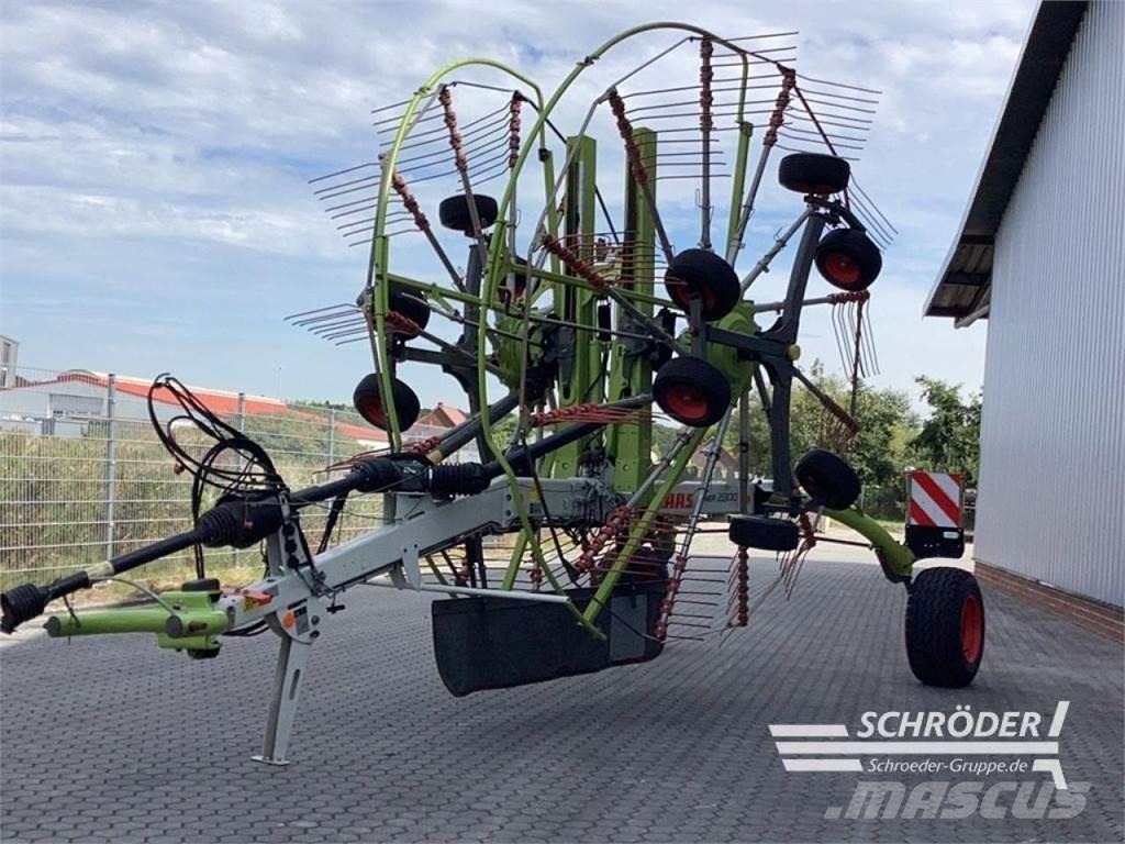 CLAAS LINER 2800 ウィンドローア/レーキ