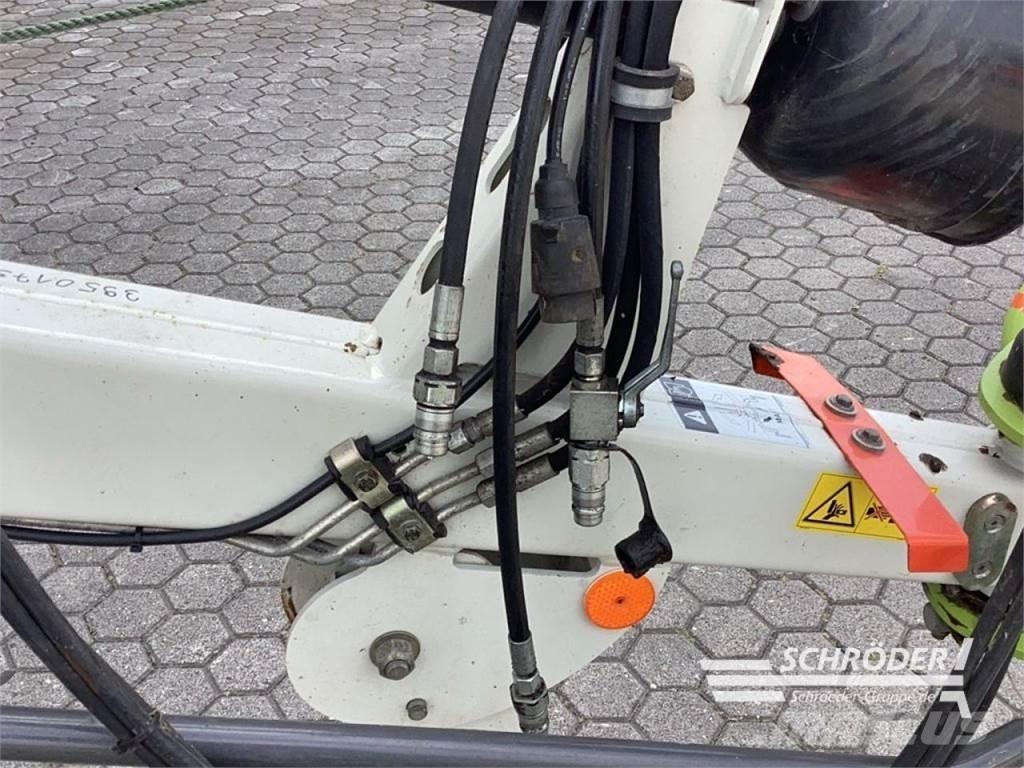 CLAAS LINER 2800 ウィンドローア/レーキ