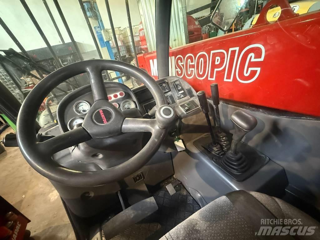 Manitou MT 523 テレスコーピックハンドラー