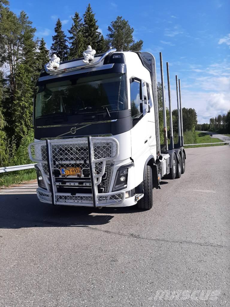 Volvo FH 16 木材トラック