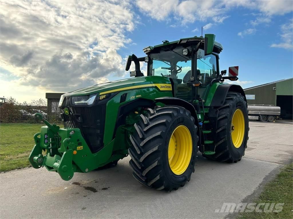John Deere 8R370 トラクター