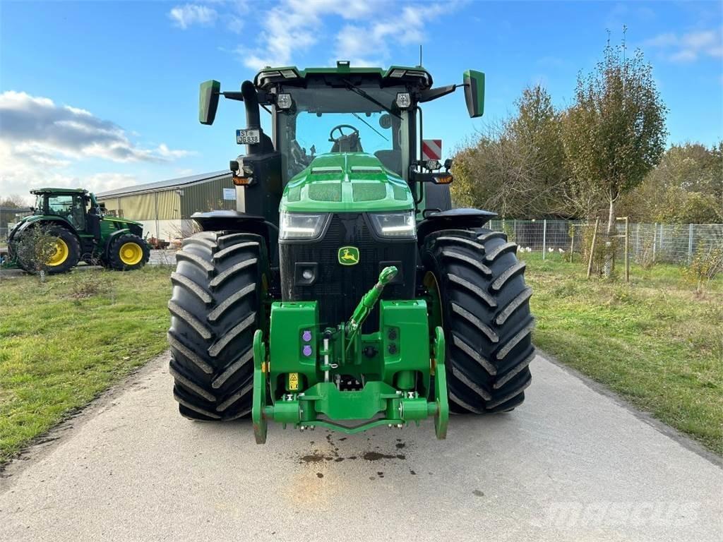John Deere 8R370 トラクター