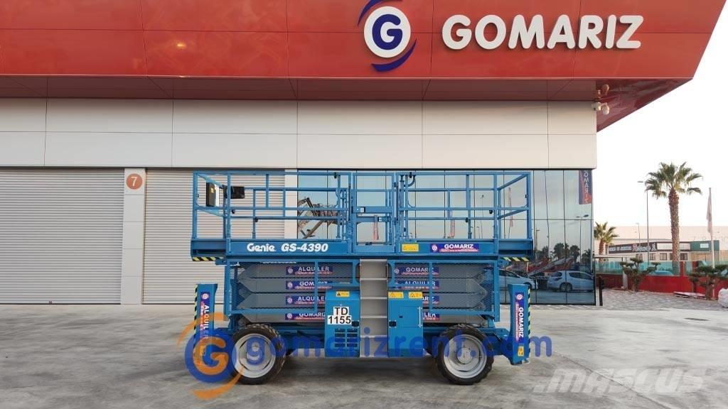 Genie GS 4390 シザースリフト