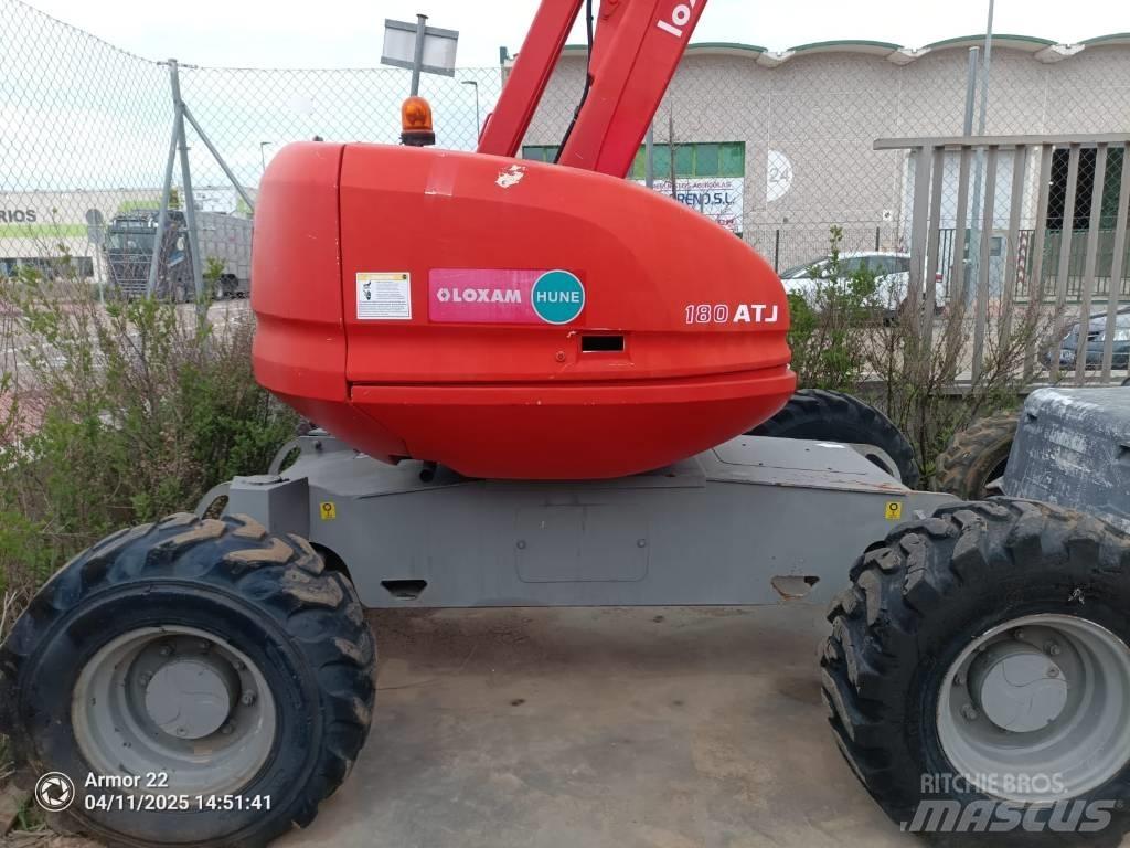Manitou 180 ATJ ブームリフト　屈伸型