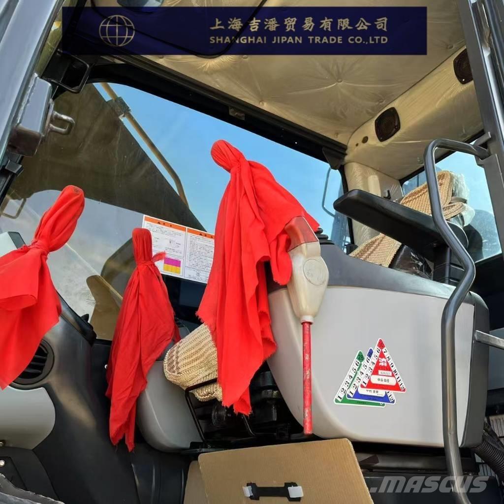 Komatsu PC 200-8 大型油圧ショベル12t以上（パワーショベル・ユンボ）