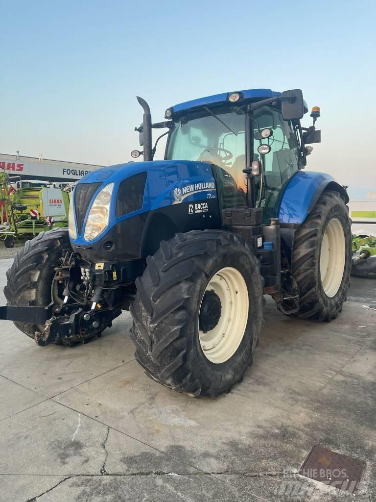 New Holland T 7.200 トラクター