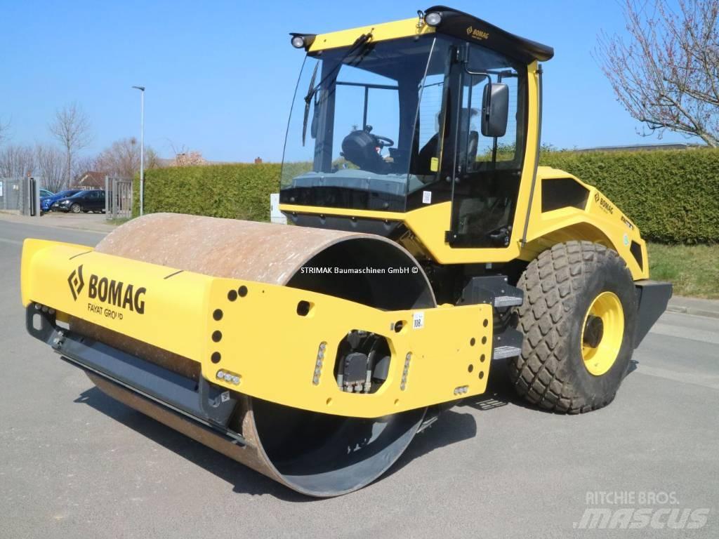 Bomag BW 211 D-50 振動ローラ