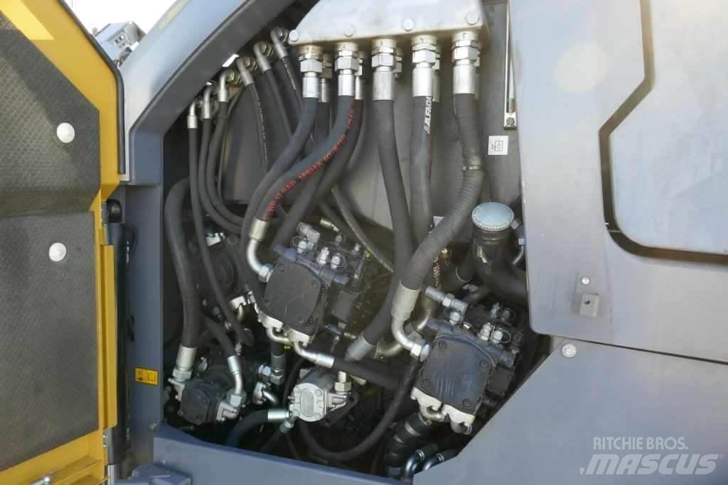 Dynapac SD 2550 CS アスファルトフィニッシャ