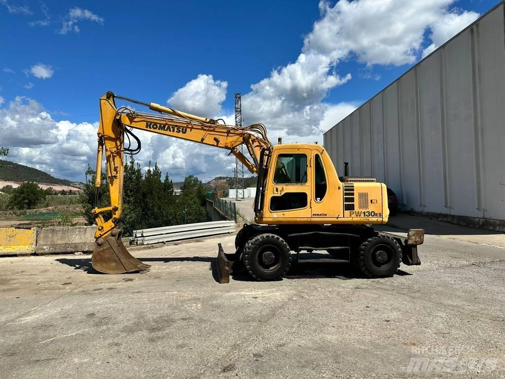 Komatsu PW130 ES-6K ホイール式油圧ショベル（パワーショベル・ユンボ・バックホー）