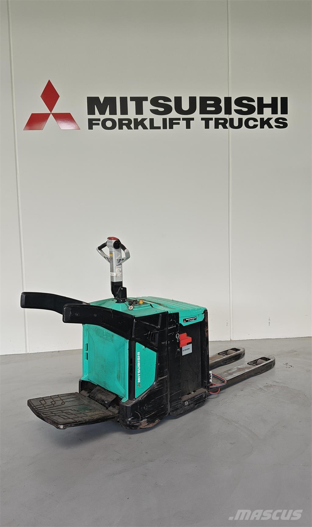 Mitsubishi PBV20N2 プラットホームトラック