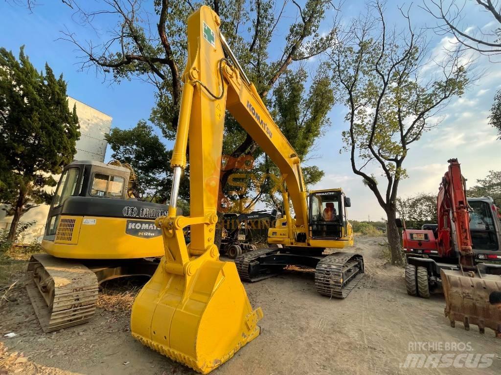 Komatsu PC 240-8 大型油圧ショベル12t以上（パワーショベル・ユンボ）