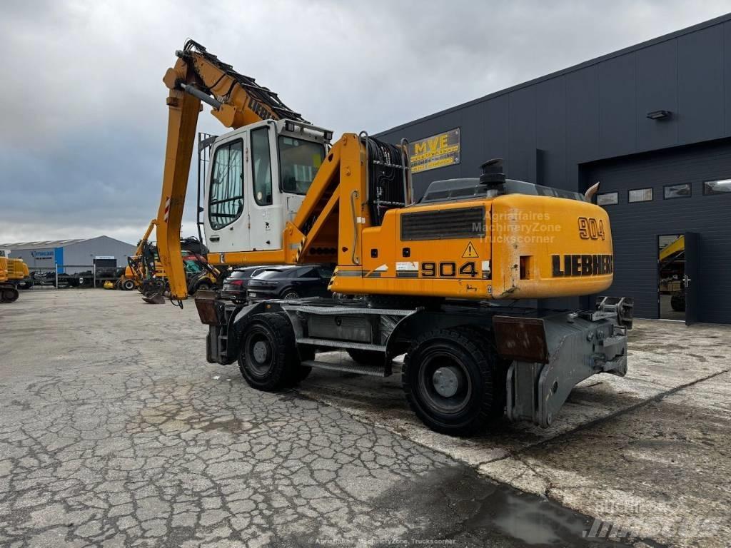 Liebherr A 904 C ホイール式油圧ショベル（パワーショベル・ユンボ・バックホー）
