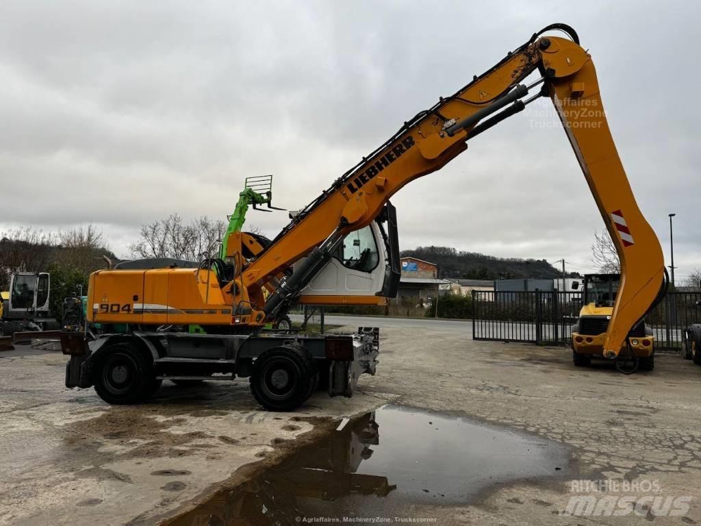 Liebherr A 904 C ホイール式油圧ショベル（パワーショベル・ユンボ・バックホー）