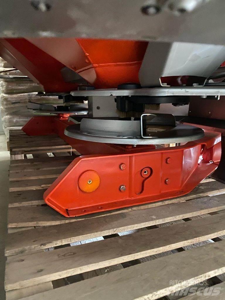 Kuhn Axis 40.1 W ミネラル散布機