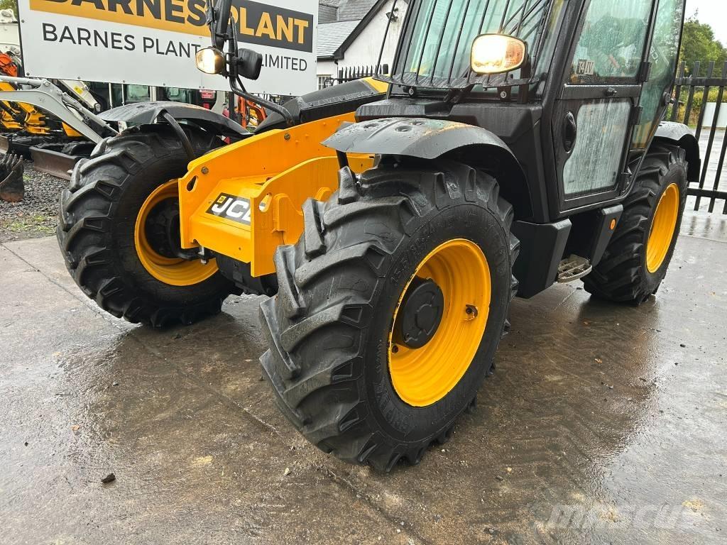 JCB 535-95 テレスコーピックハンドラー