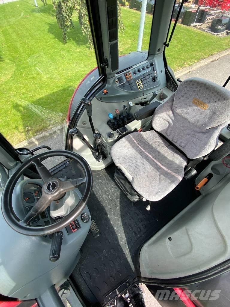 Valtra T 131 トラクター