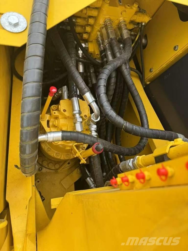 Komatsu 160-7 大型油圧ショベル12t以上（パワーショベル・ユンボ）