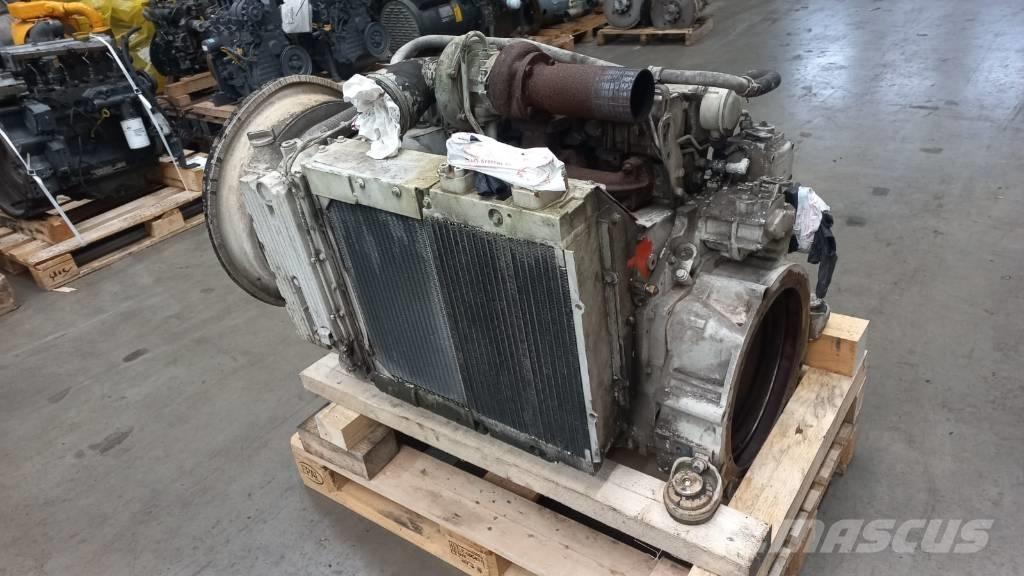 Deutz BF4M1013 エンジン