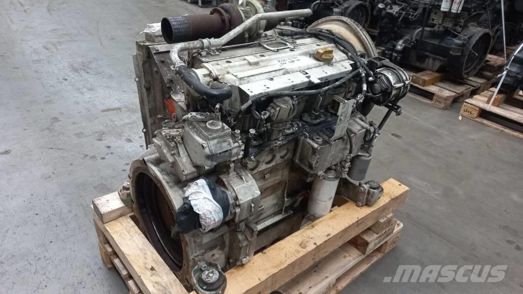 Deutz BF4M1013 エンジン