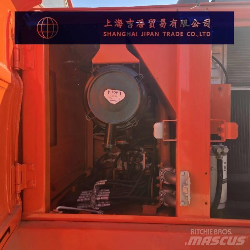 Doosan DX 225 RB 大型油圧ショベル12t以上（パワーショベル・ユンボ）