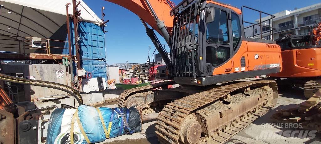 Doosan DX 300 LC 大型油圧ショベル12t以上（パワーショベル・ユンボ）