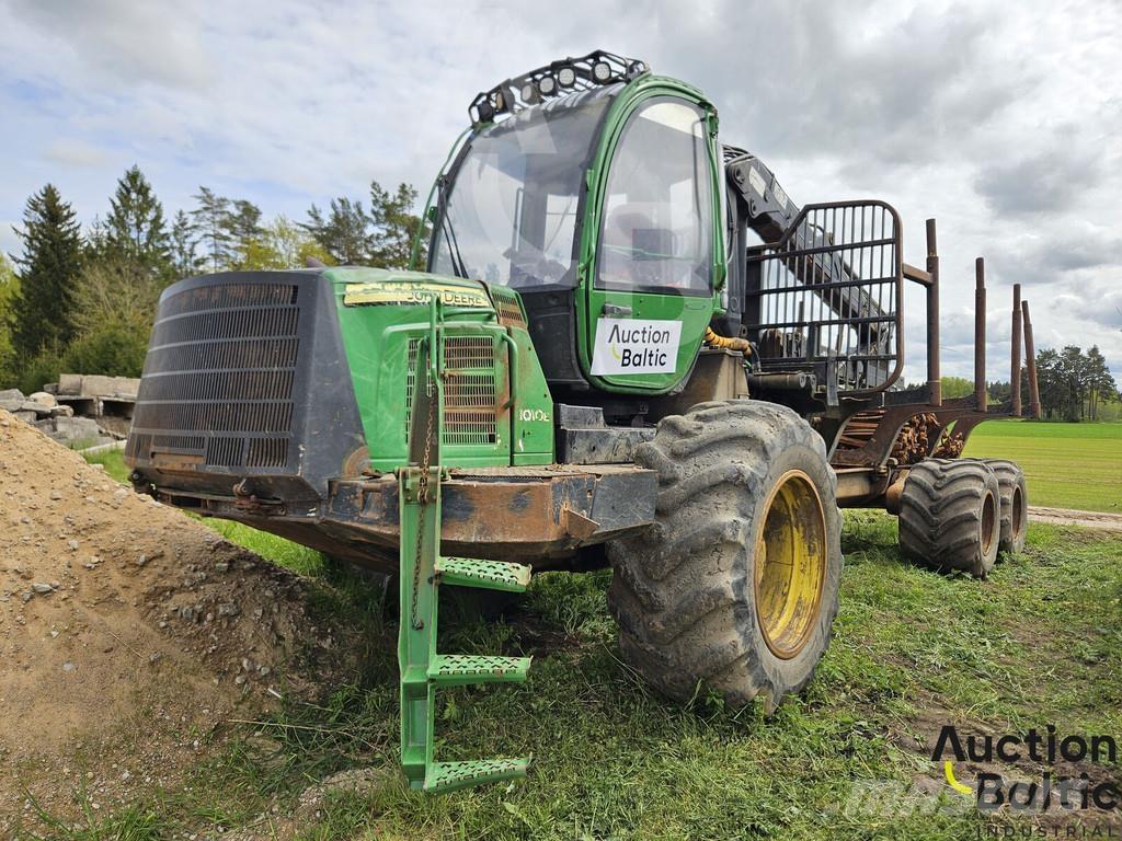 John Deere 1010 E フォワーダー