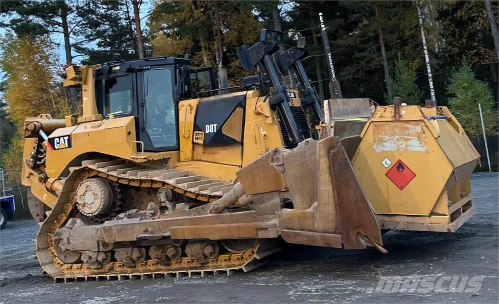 CAT D8T ブルドーザー