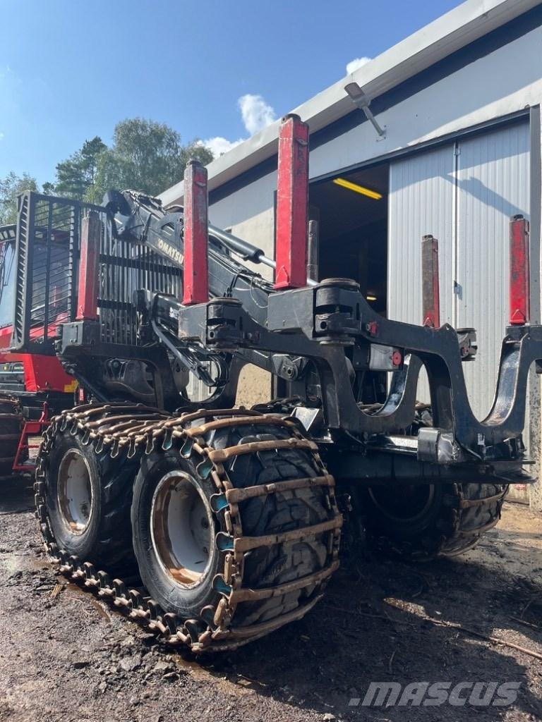 Komatsu 875 フォワーダー