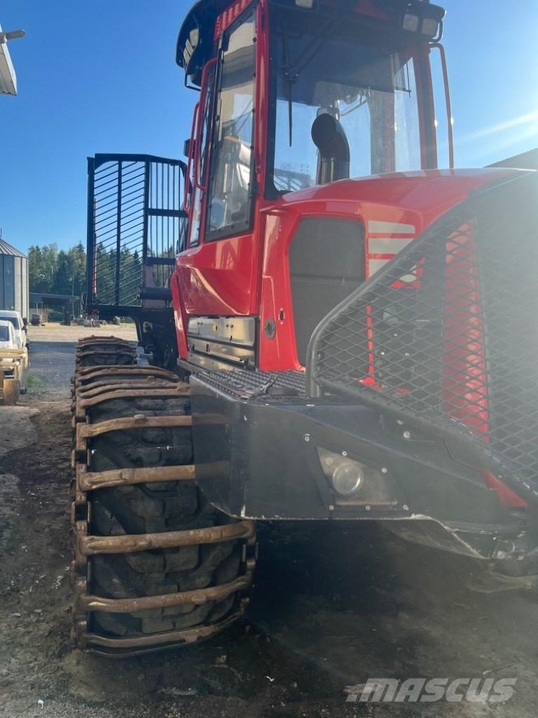 Komatsu 875 フォワーダー