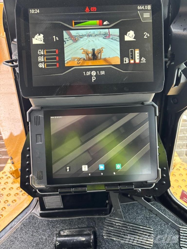 CAT D 6 XE LGP ブルドーザー