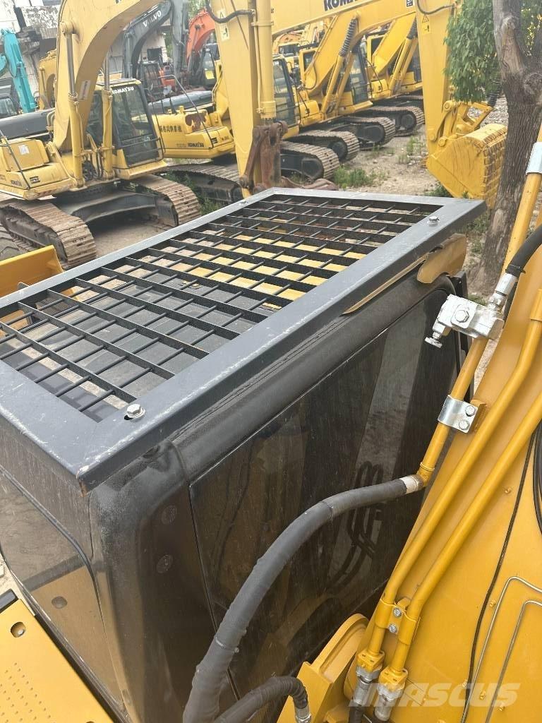 CAT CAT330D 中型油圧ショベル 7ｔ-12ｔ（ユンボ・パワーショベル・バックホー）