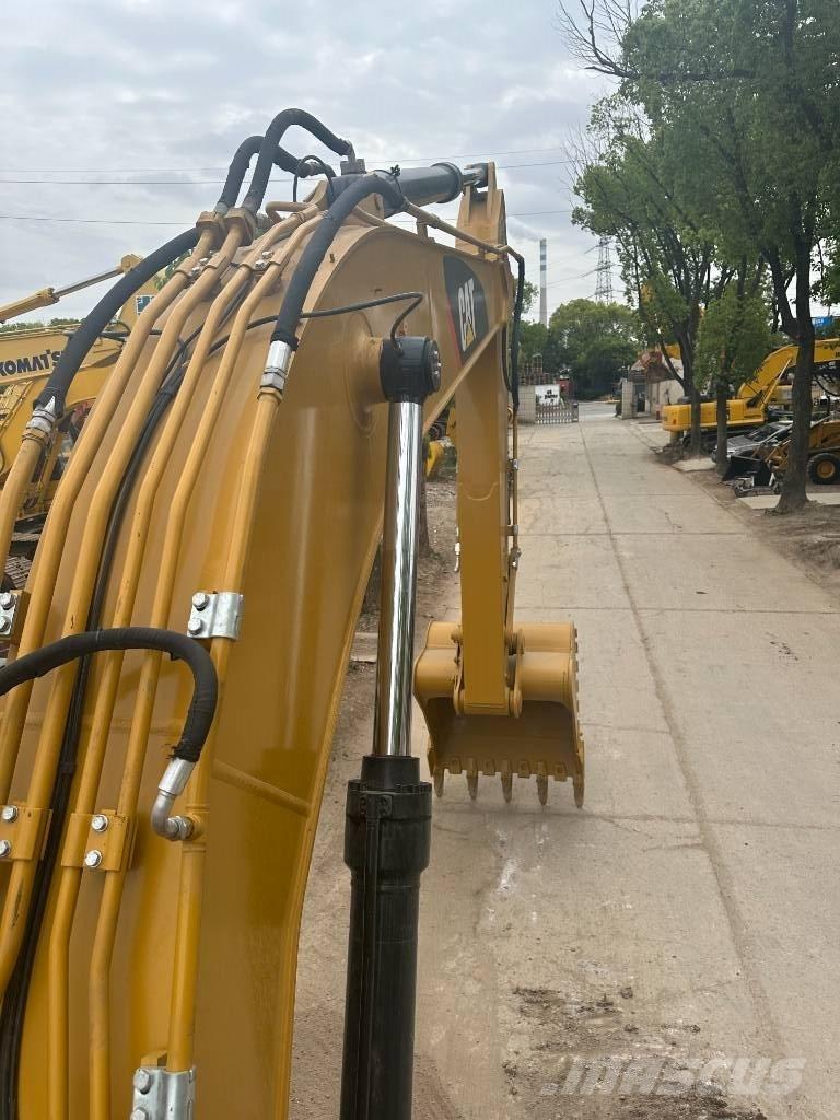 CAT CAT330D 中型油圧ショベル 7ｔ-12ｔ（ユンボ・パワーショベル・バックホー）
