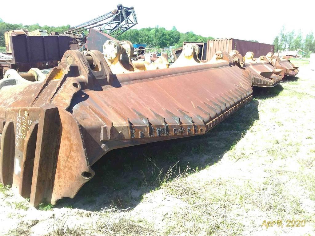 Komatsu D 575 A-3 ブルドーザー