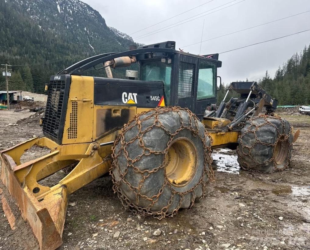 CAT 545 C スキッダー