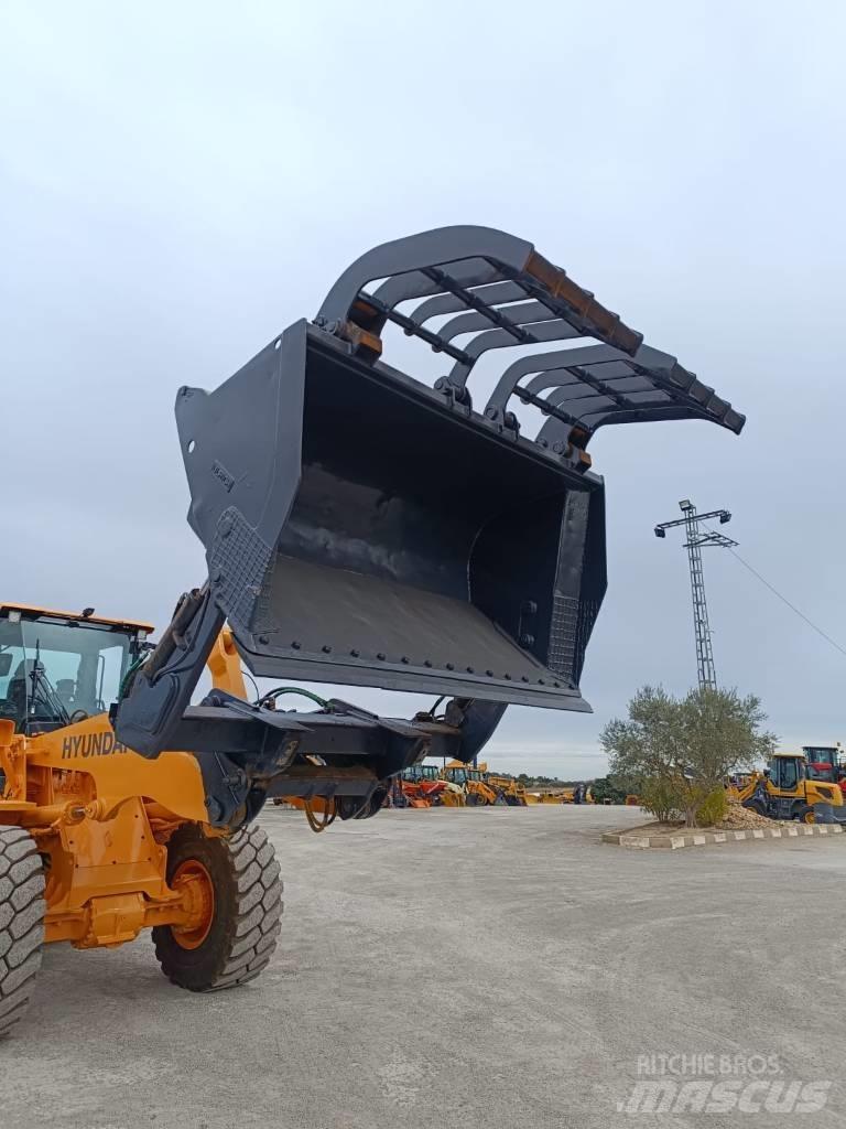 Hyundai HL 955 XT ホイールローダー・タイヤショベル