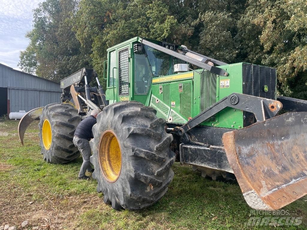 John Deere 748 H II 林業トラクター