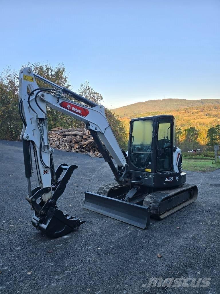 Bobcat E 50 ミニ油圧ショベル 7t以下（ミニユンボ・ミニディガー）