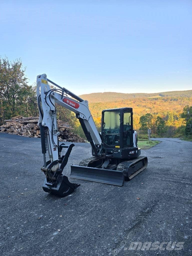 Bobcat E 50 ミニ油圧ショベル 7t以下（ミニユンボ・ミニディガー）