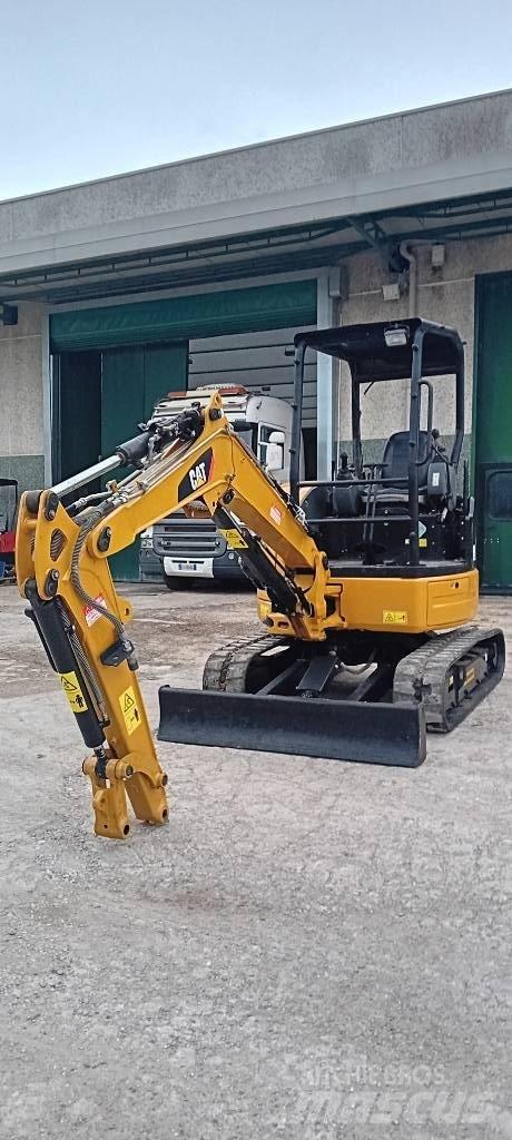 CAT 303 E CR 大型油圧ショベル12t以上（パワーショベル・ユンボ）