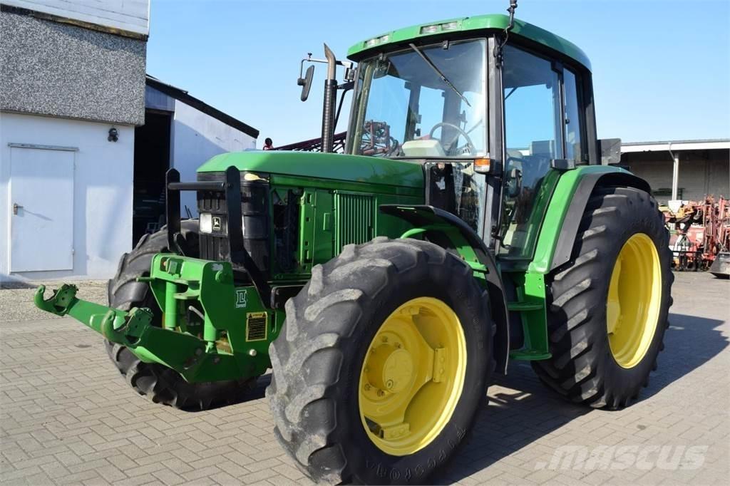 John Deere 6410 トラクター