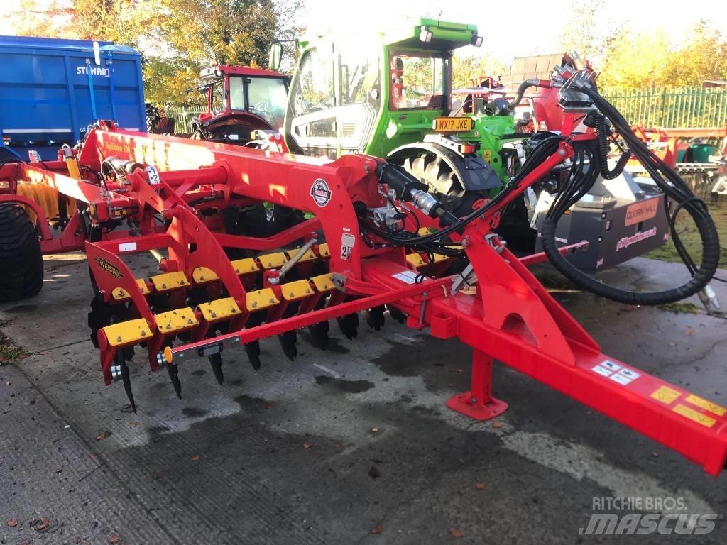Väderstad TD300 カルチベーター